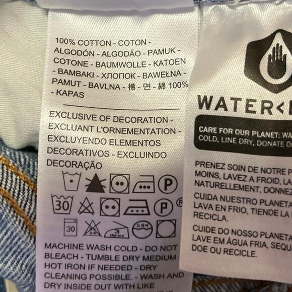 Levi's Premium Wedgie Blue Distressed High Waisted Straight Denim Jeans Size 26 - Picture 6 of 6